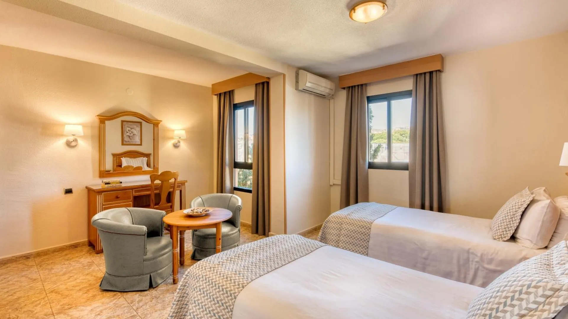 Macdonald Doña Lola Resort La Cala De Mijas España