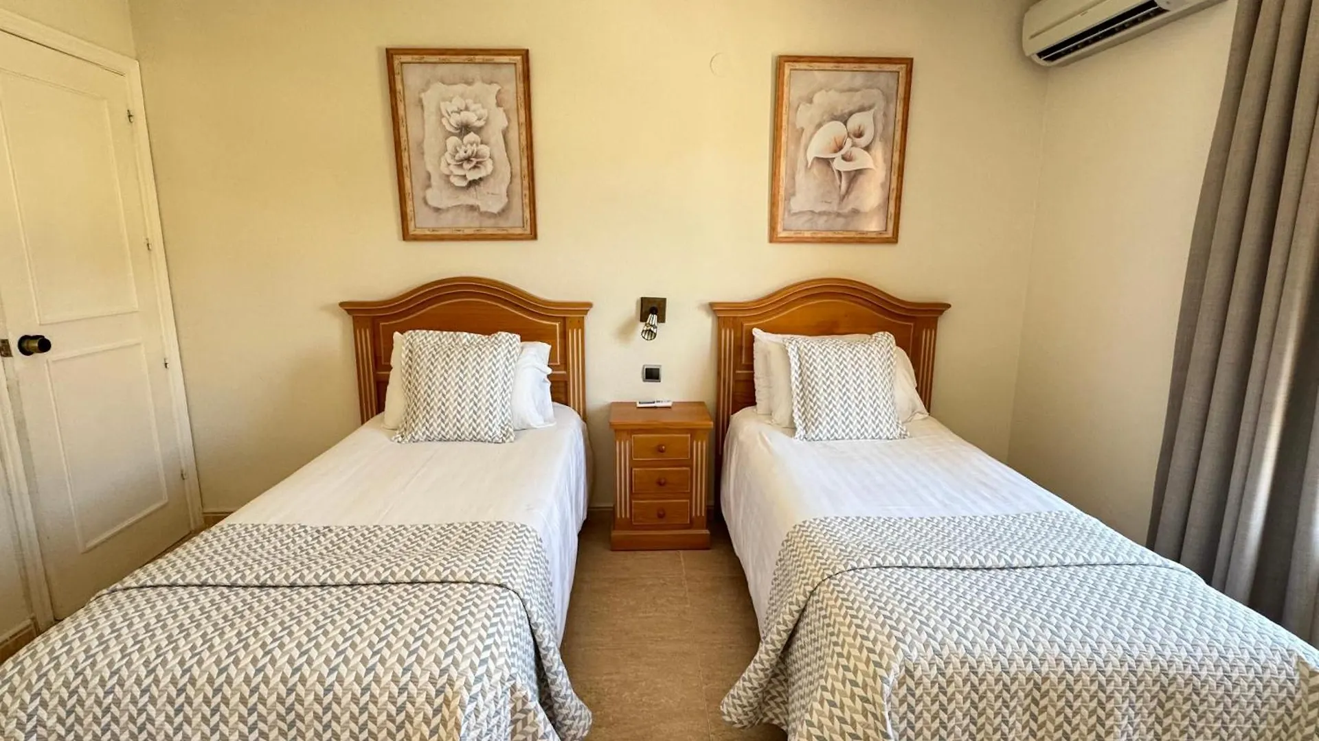 Macdonald Dona Lola Resort La Cala De Mijas 0*,