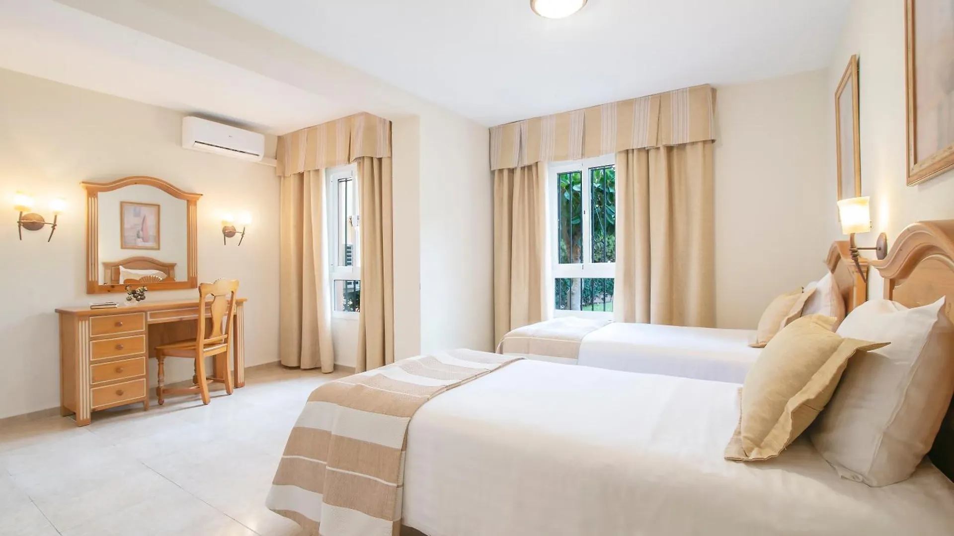 Macdonald Doña Lola Resort La Cala De Mijas España